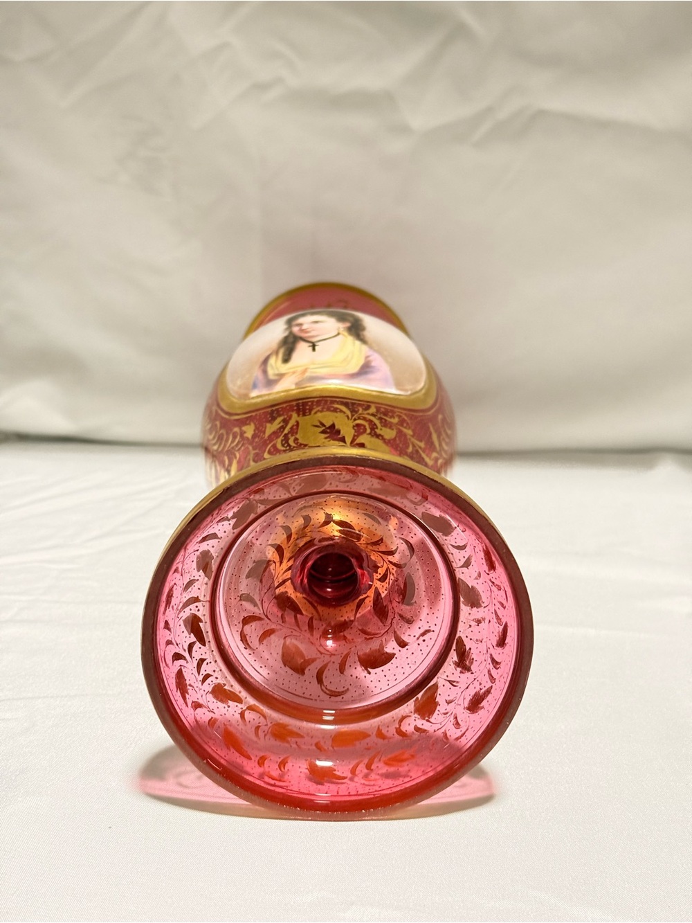 Antique 15.5” Bohemian Cranberry Glass Vase - Hand Painted Portrait & Gold Gilt - Picture 8 of 9